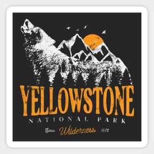 Yellowstone US National Park Wolf Mountains Adventure Vintage Magnet